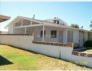 1st image of 405 Leonard Ave