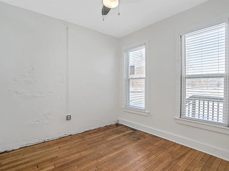 89 W Philadelphia St #2 — Photo 7