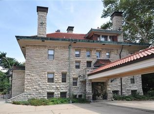 1008 Valentine Rd, Kansas City, MO 64111