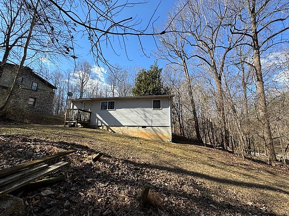 4th image of 120 Carver Dr