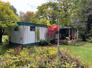 13031 Wing Rd, Conneautville, PA 16406