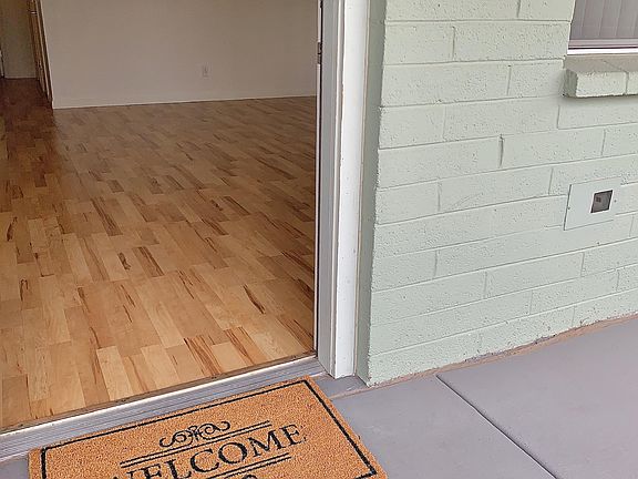 5th image of 1702 W Tuckey Ln Unit 227