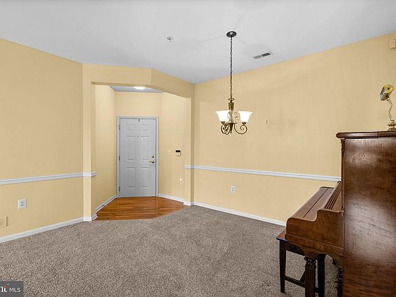 2nd image of 1314 Scottsdale Dr Unit 266