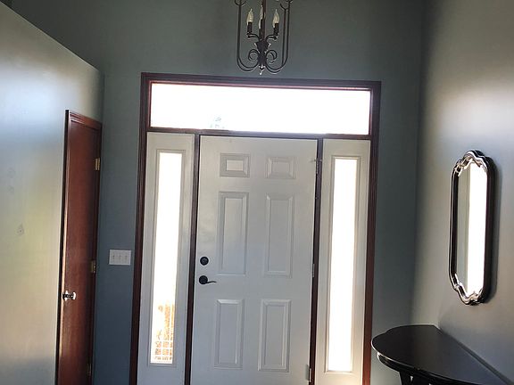 4th image of 2370 Randall Ave NW