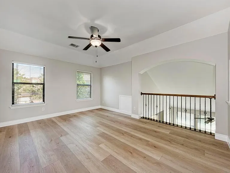 6805 Barstow Ct — Photo 25