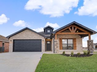 2068 130th Ln S, Jenks, OK 74037