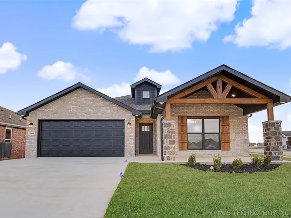 2068 130th Ln S, Jenks, OK 74037