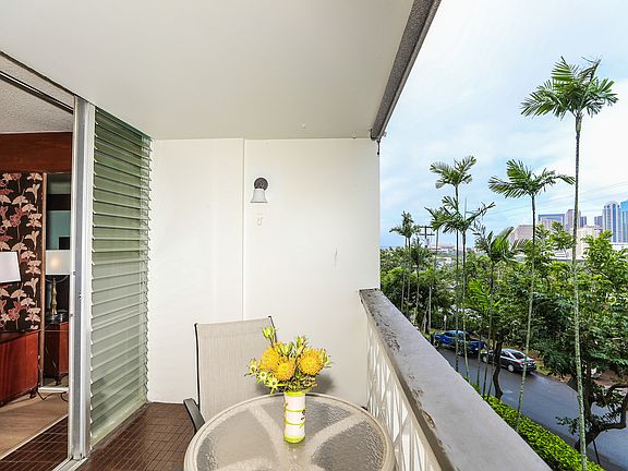 3rd image of 1619 Kamamalu Ave APT 107