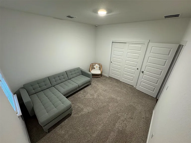 204 James River Dr — Photo 21