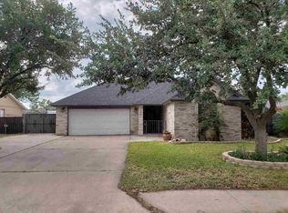 1914 Lowry Rd, Laredo, TX 78045