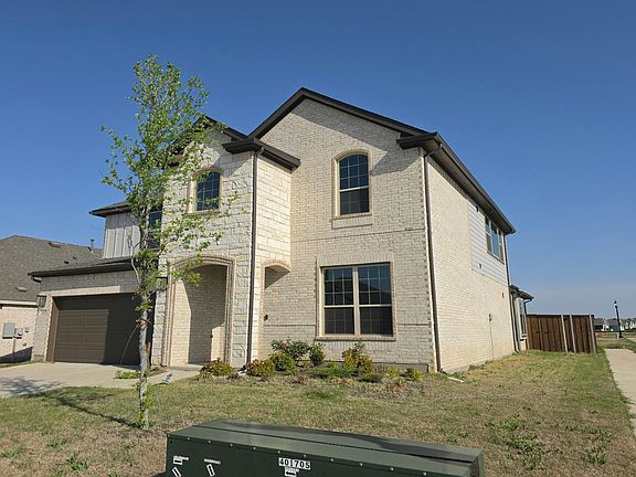 2nd image of 13037 Mizell Ln