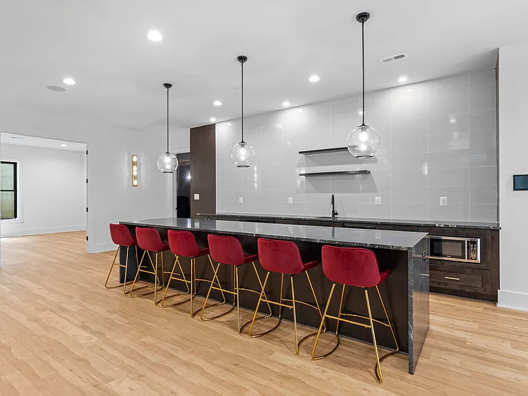 608 Walker Rd — Photo 38