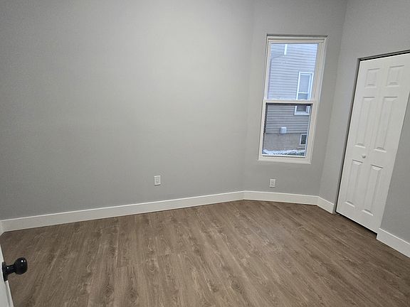 5th image of 9 William St #1G