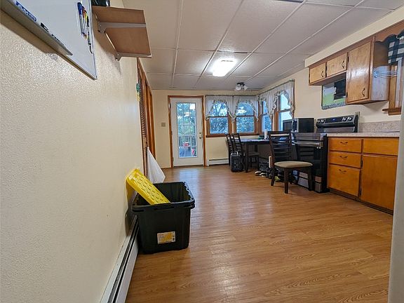 5th image of 158 Colesville Rd