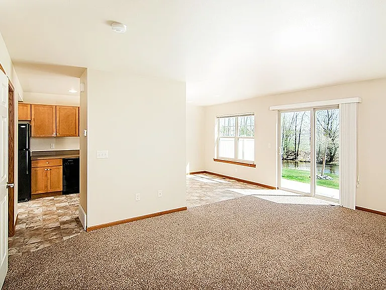 2865 Radius Cir — Photo 7