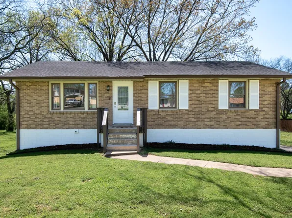 132 Chippendale Dr, Hendersonville, TN 37075