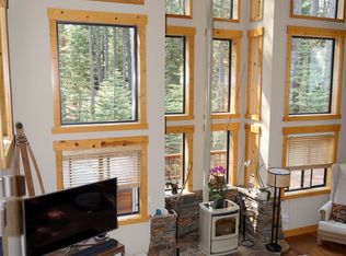 14675 Hansel Ave, Truckee, CA 96161