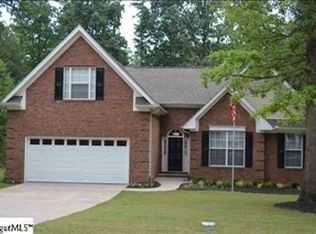 15 Knotts Ct, Fountain Inn, SC 29644