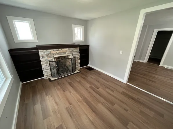 3036 S 13th St, Springfield, IL 62703