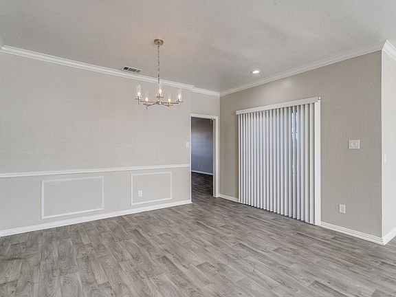 4th image of 3500 E Park Blvd #2004A