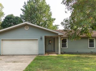 1238 W Katella St, Springfield, MO 65807