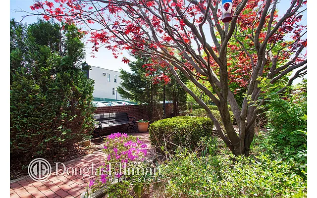 Sold by Douglas Elliman | media 31