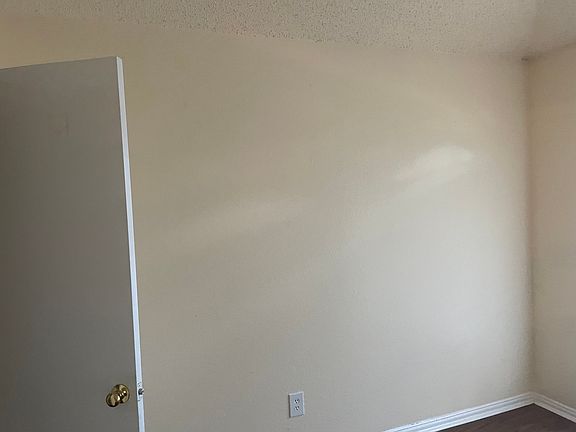 2nd image of 1110 Sheppard Ln