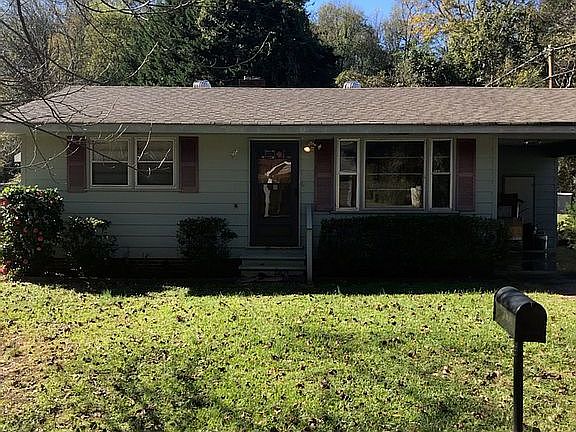 2nd image of 113 Pearson St