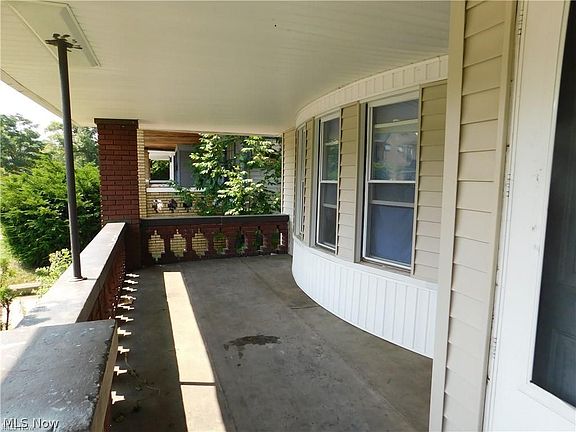 3rd image of 1600 Eddington Rd