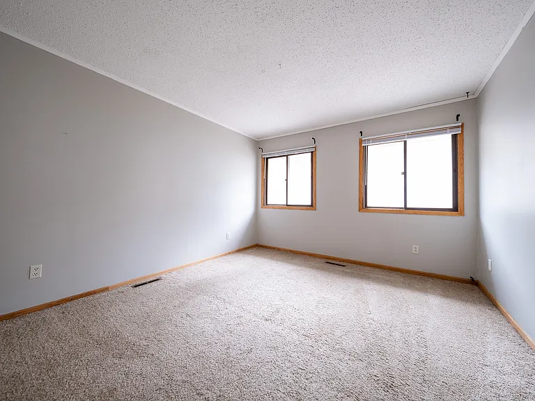 2708 Terraceview Ct N — Photo 11