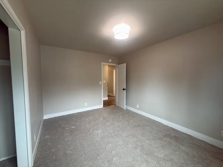 831 Monticello Dr — Photo 25