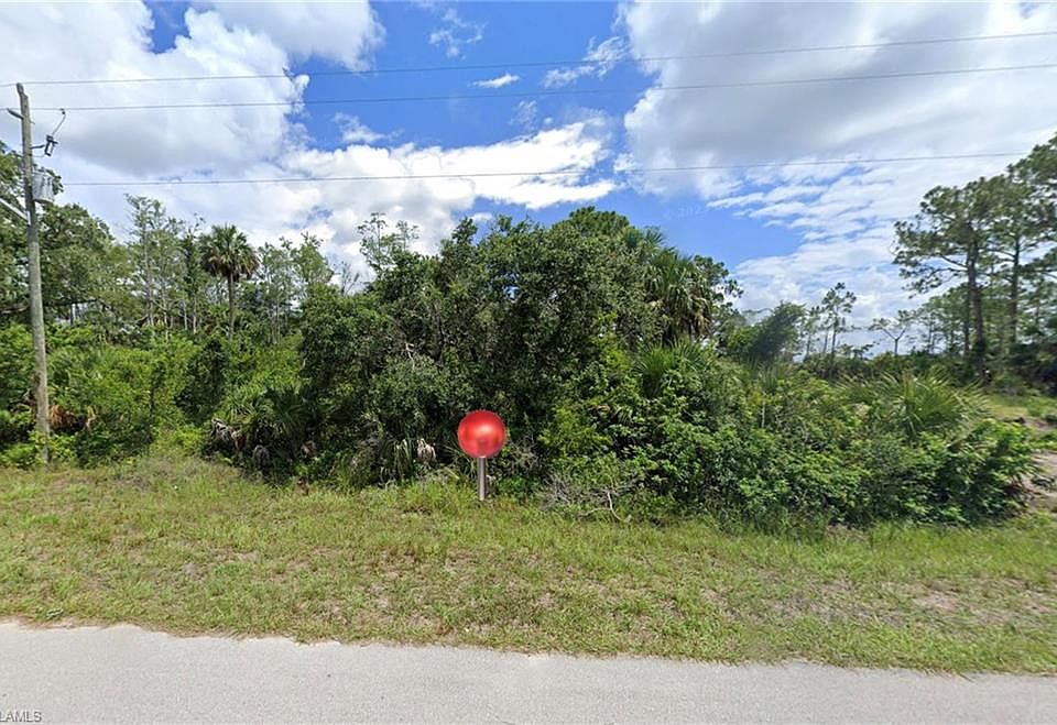 1st image of 580 Woodview DR