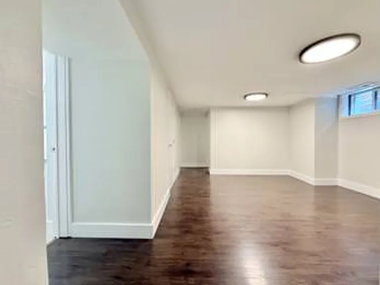 652 E Roosevelt Ave — Photo 10
