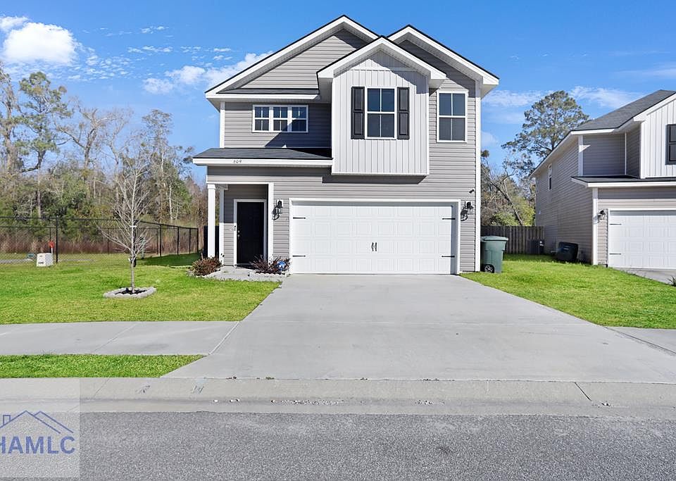 1st image of 609 Fairview Cir