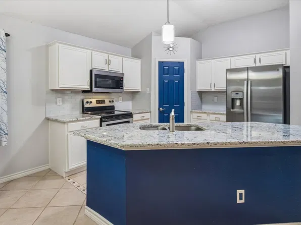 1031 Port Aransas Dr, Little Elm, TX 75068
