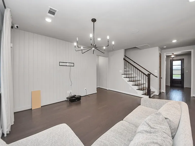 108 Summer Pool Ct — Photo 17