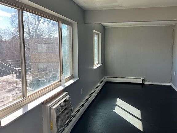 2nd image of 4846 Yarmouth Pl APT 3