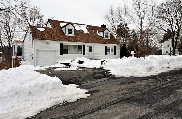 1st image of 932 Parkway Pl