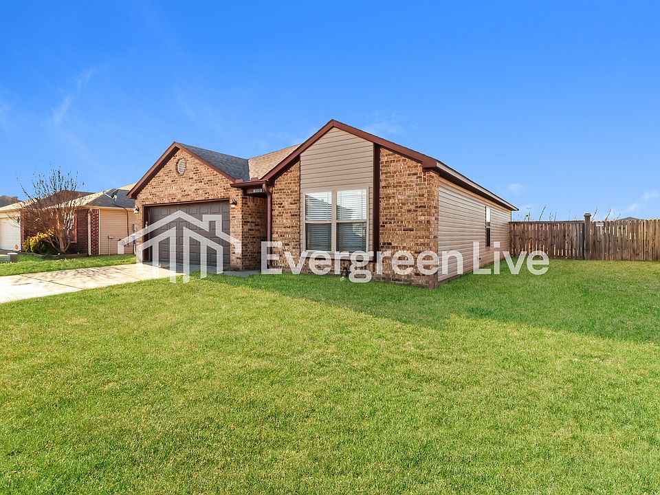 1st image of 1115 Yarrow Dr