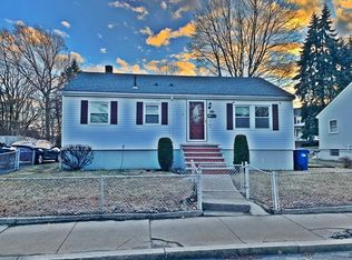 186 West St, Hyde Park, MA 02136