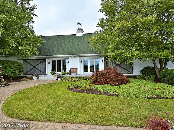 2nd image of 516 Goose Landing Farm Ln