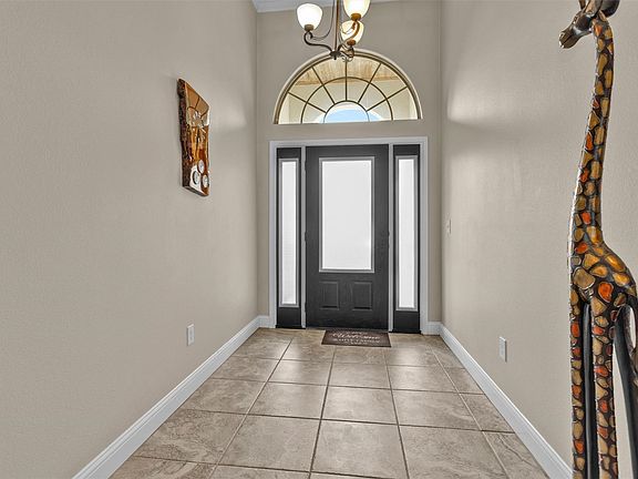 5th image of 300 Deer Trace Blvd