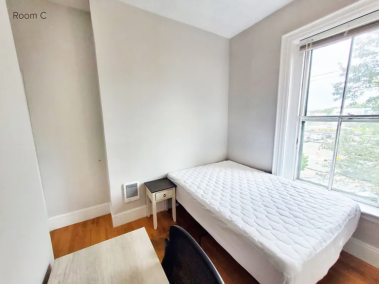 36 Beacon St #2 — Photo 9