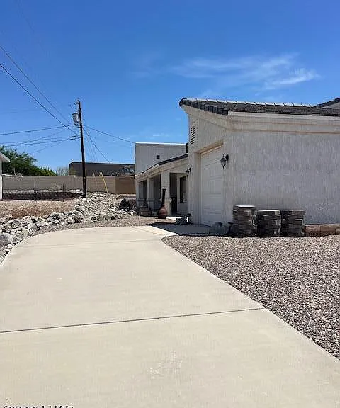 2875 Arabian Dr — Photo 48