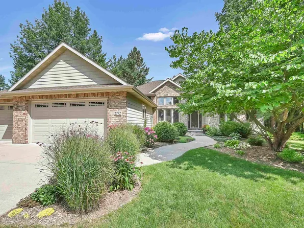 2772 Delvoye Ct, Green Bay, WI 54313