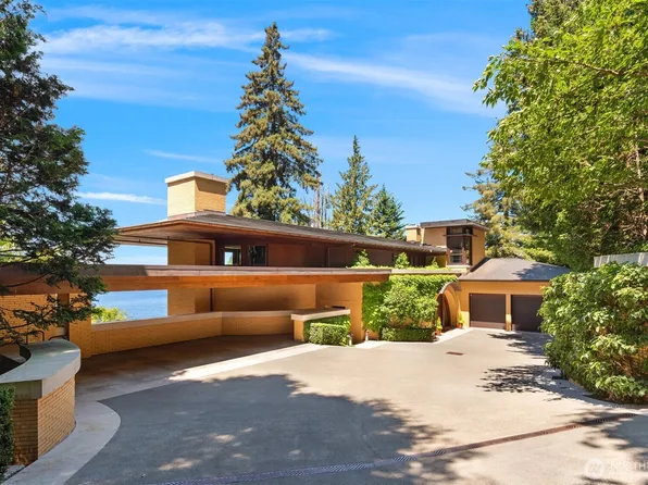 415 Shoreland Drive SE, Bellevue, WA 98004