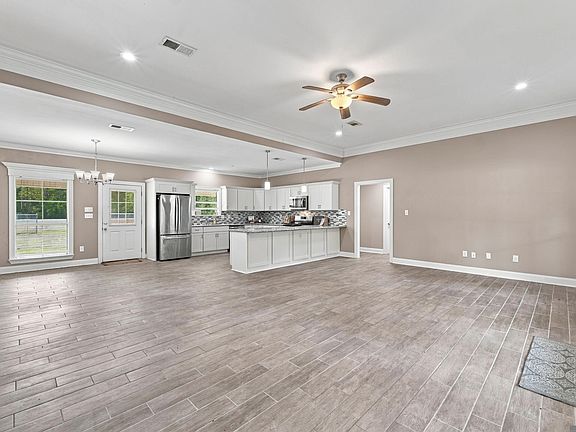 3rd image of 14979 Picou Rd