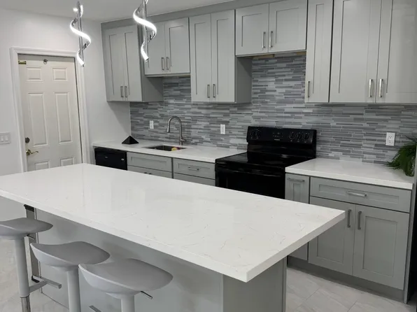 412 SE 21st Ave #B, Boynton Beach, FL 33435