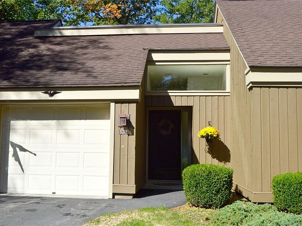 1st image of 537 Heritage Hills #E
