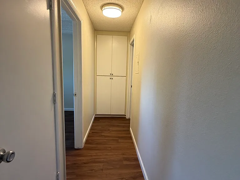 1300 Brinkby Ave #I — Photo 15